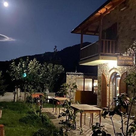 Hostel Bujtina Hader Xhebro Tepelene Exteriér fotografie