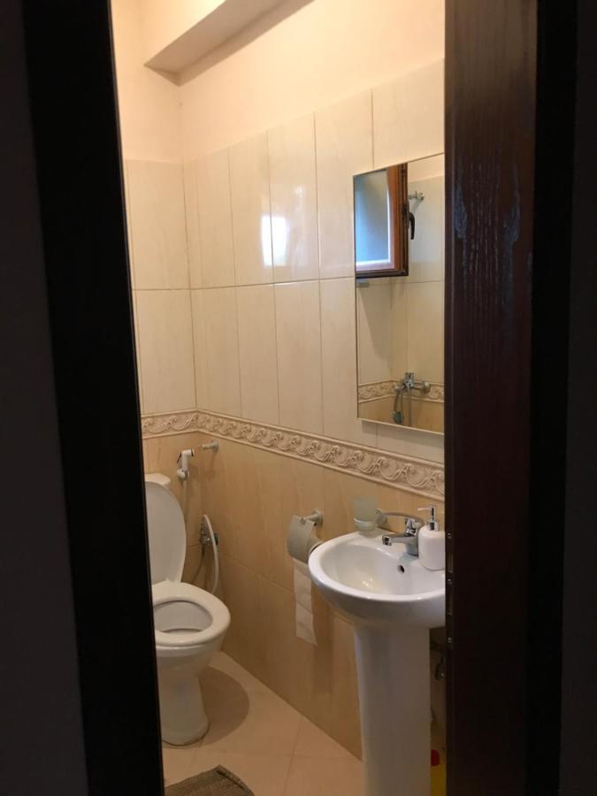 Hostel Bujtina Hader Xhebro Tepelene Exteriér fotografie