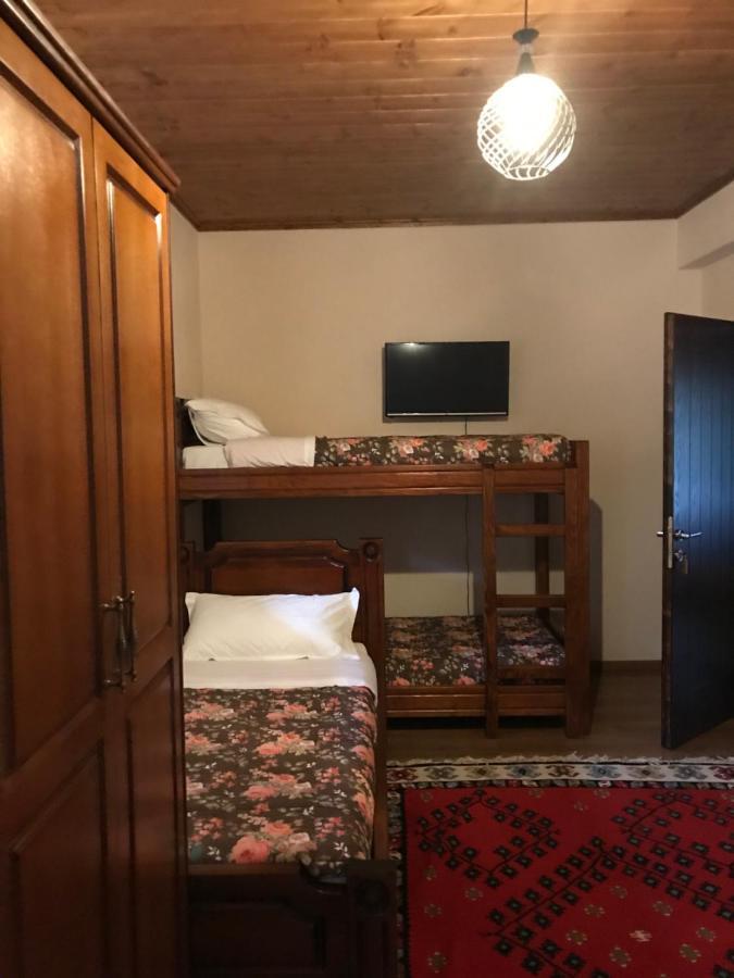 Hostel Bujtina Hader Xhebro Tepelene Exteriér fotografie
