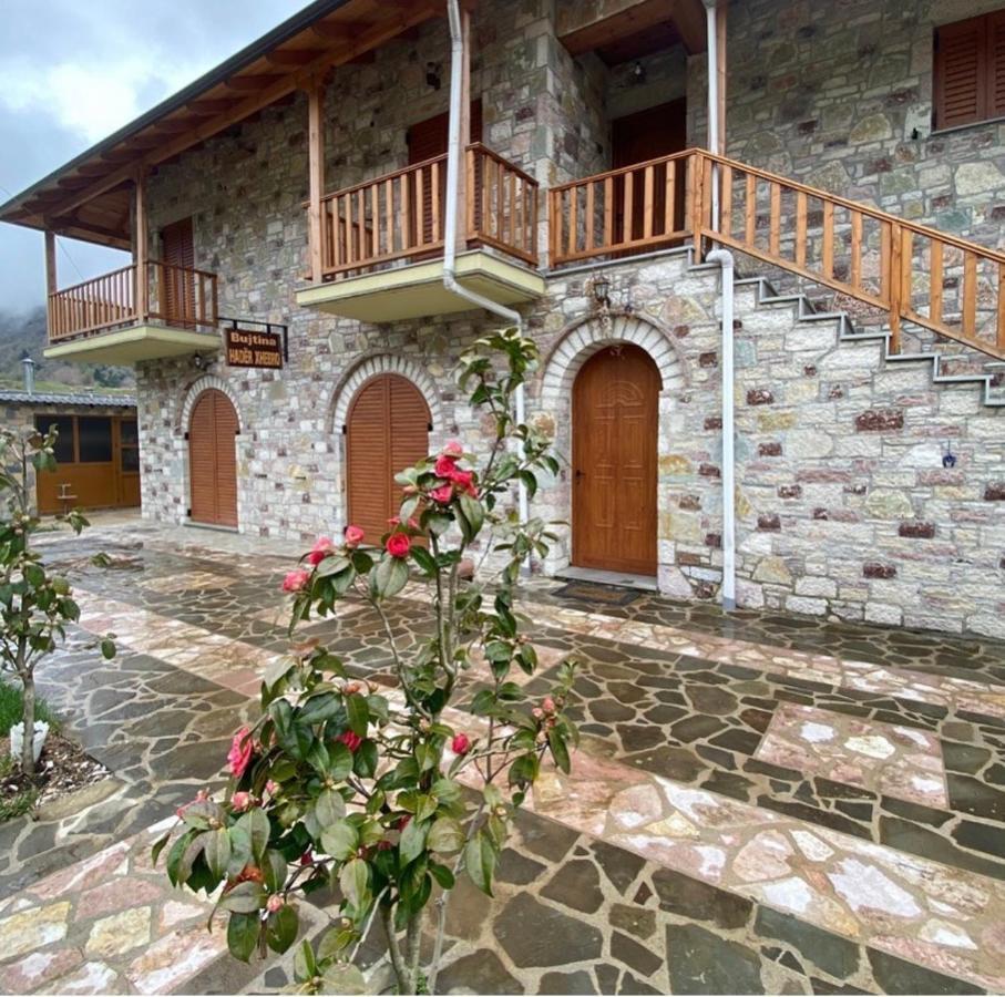 Hostel Bujtina Hader Xhebro Tepelene Exteriér fotografie