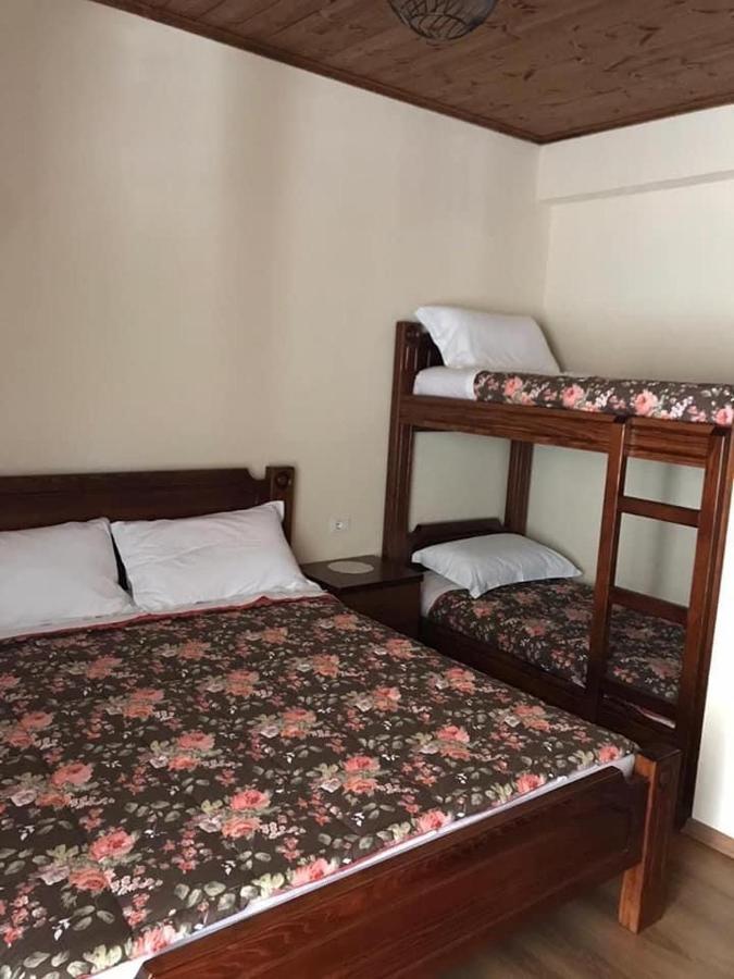Hostel Bujtina Hader Xhebro Tepelene Exteriér fotografie