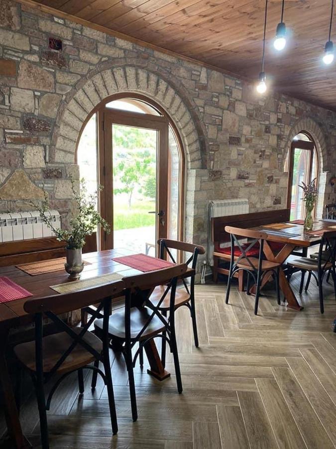 Hostel Bujtina Hader Xhebro Tepelene Exteriér fotografie